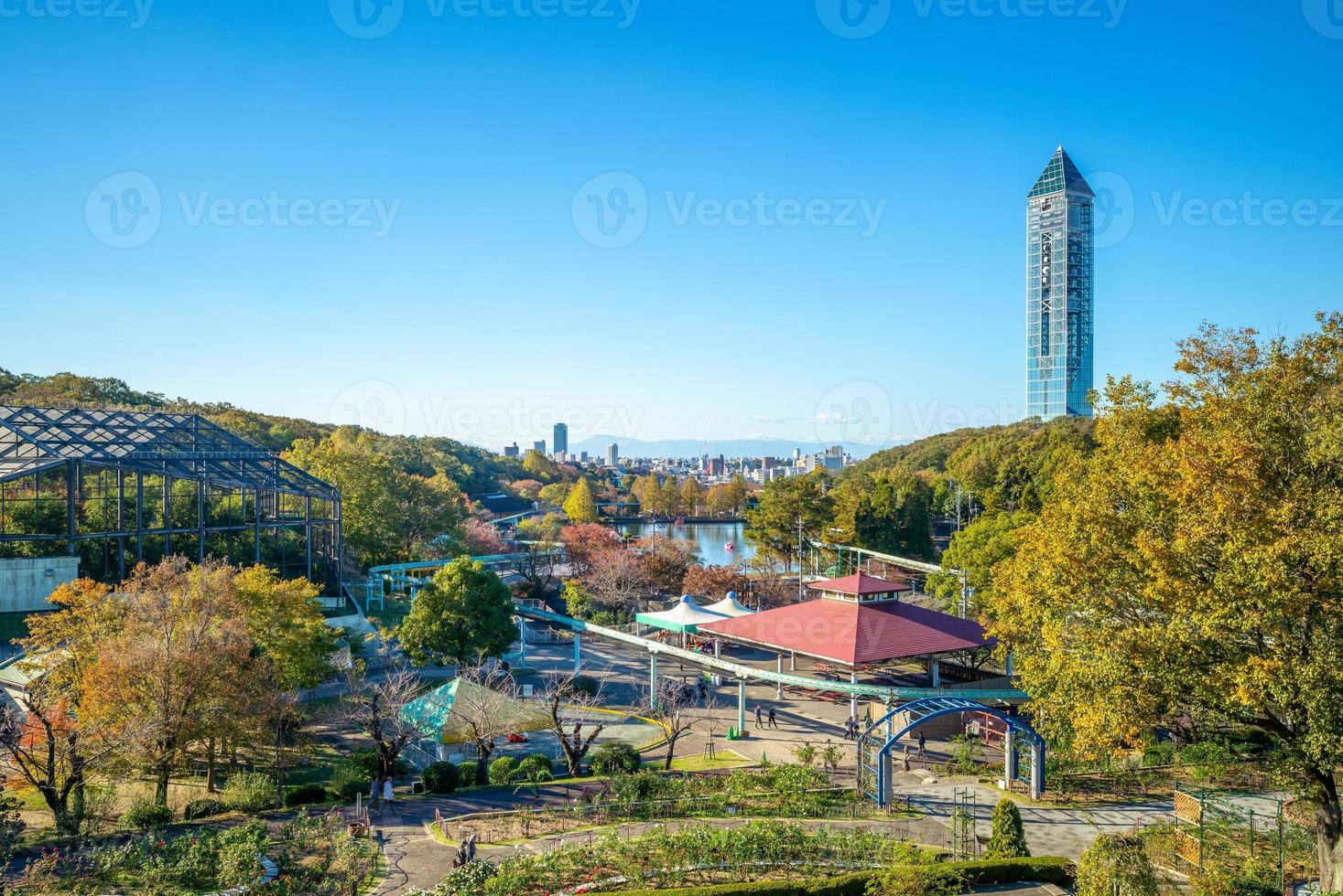 Higashiyama-dierentuin en botanische tuinen in Nagoya foto