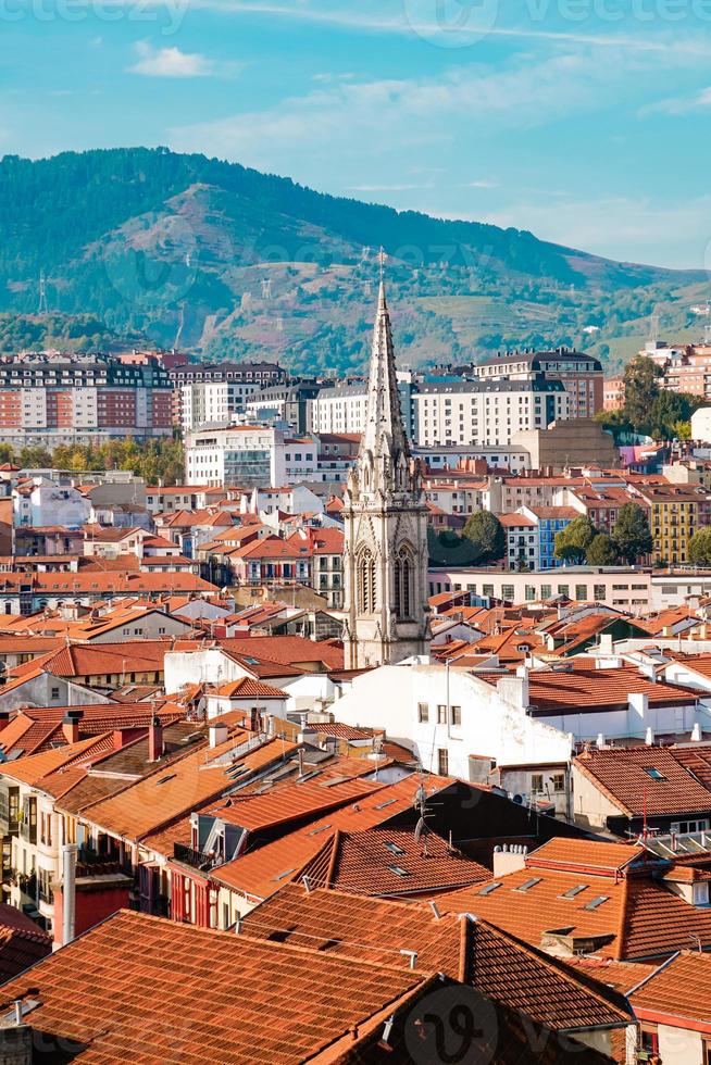 stadsgezicht van bilbao stad spanje foto