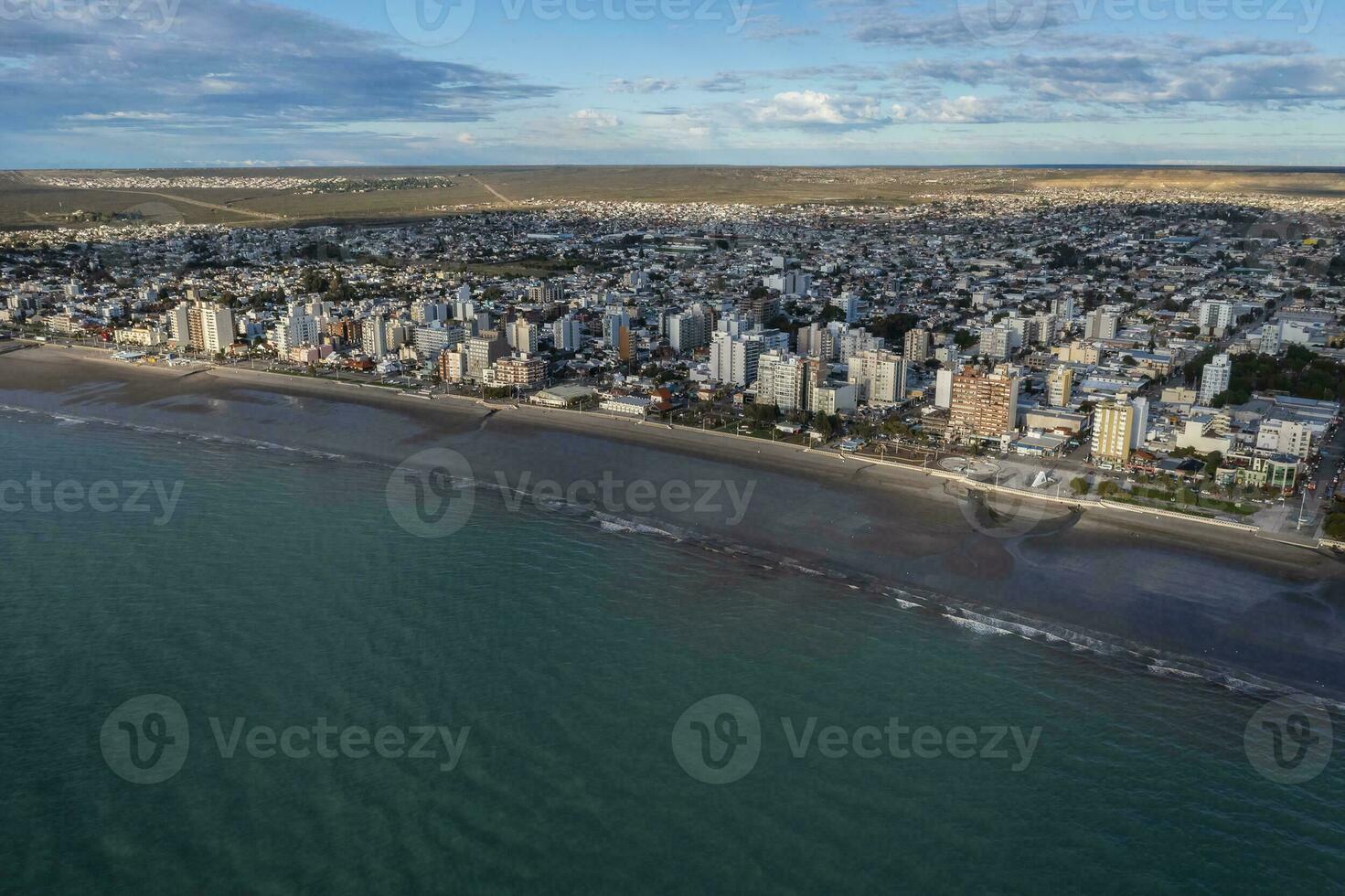 puerto madryn stad, Ingang portaal naar de schiereiland valdes natuurlijk reserveren, wereld erfgoed plaats, Patagonië, Argentinië. foto