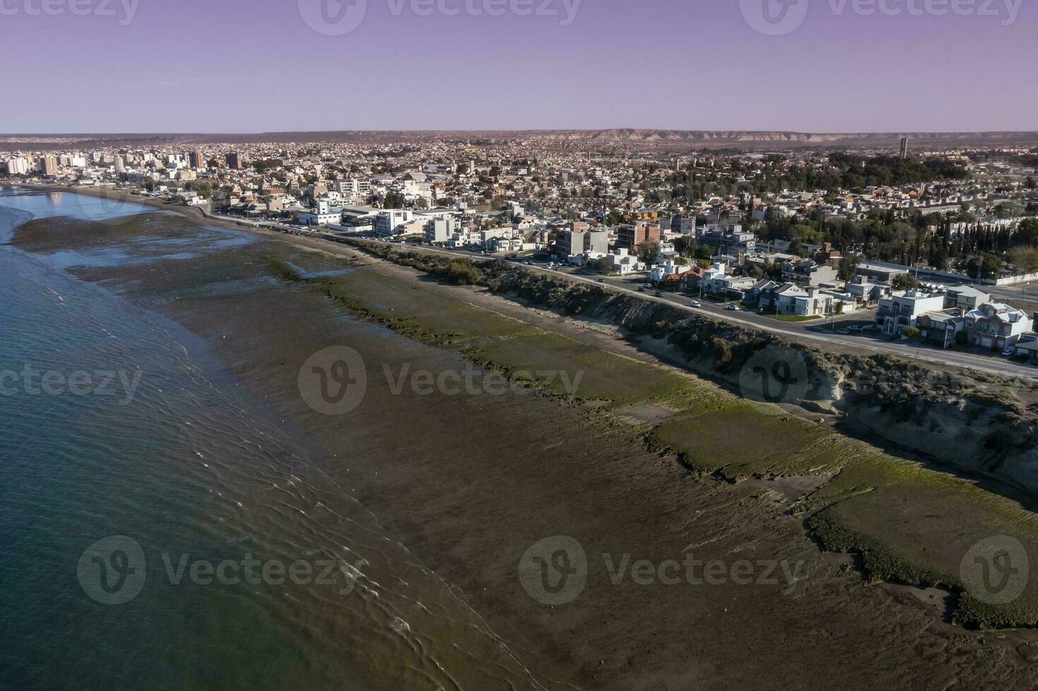 puerto madryn stad, Ingang portaal naar de schiereiland valdes natuurlijk reserveren, wereld erfgoed plaats, Patagonië, Argentinië. foto