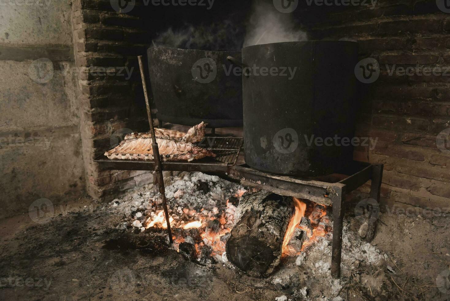 rustiek fornuis, traditioneel Argentijns keuken, Patagonië foto