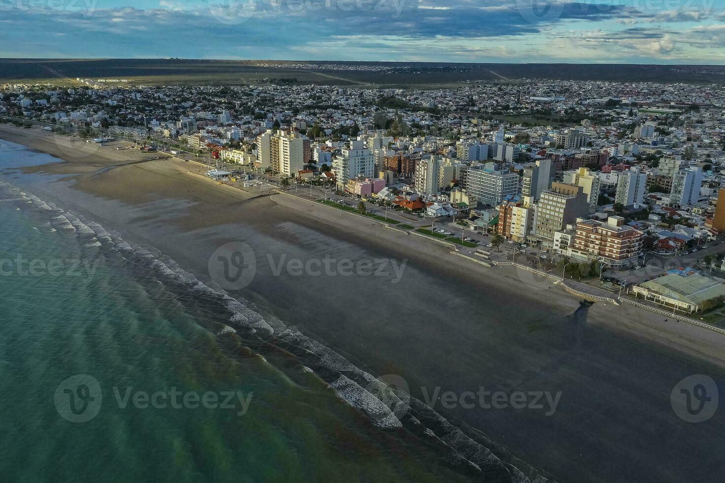 puerto madryn stad, Ingang portaal naar de schiereiland valdes natuurlijk reserveren, wereld erfgoed plaats, Patagonië, Argentinië. foto