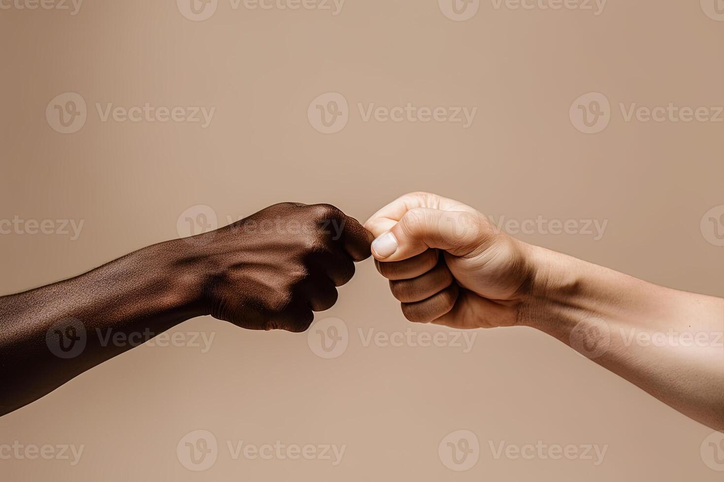 dichtbij omhoog van een vuist buil geïsoleerd Aan beige achtergrond, handen en teamwerk, ondersteuning of samenwerking voor team gebouw, solidariteit of eenheid, hand- verbinding, vennootschap of groet. ai gegenereerd foto