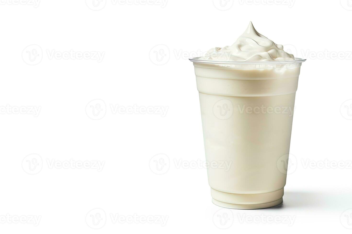 vanille milkshake in plastic meenemen kop geïsoleerd Aan wit achtergrond met kopiëren ruimte. ai gegenereerd foto