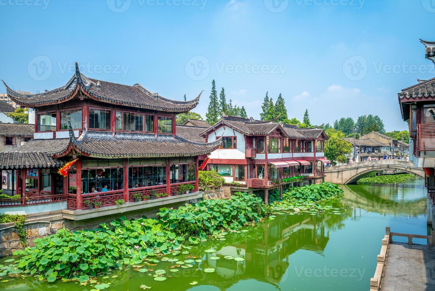 landschap van de oude stad van qibao in shanghai, china foto