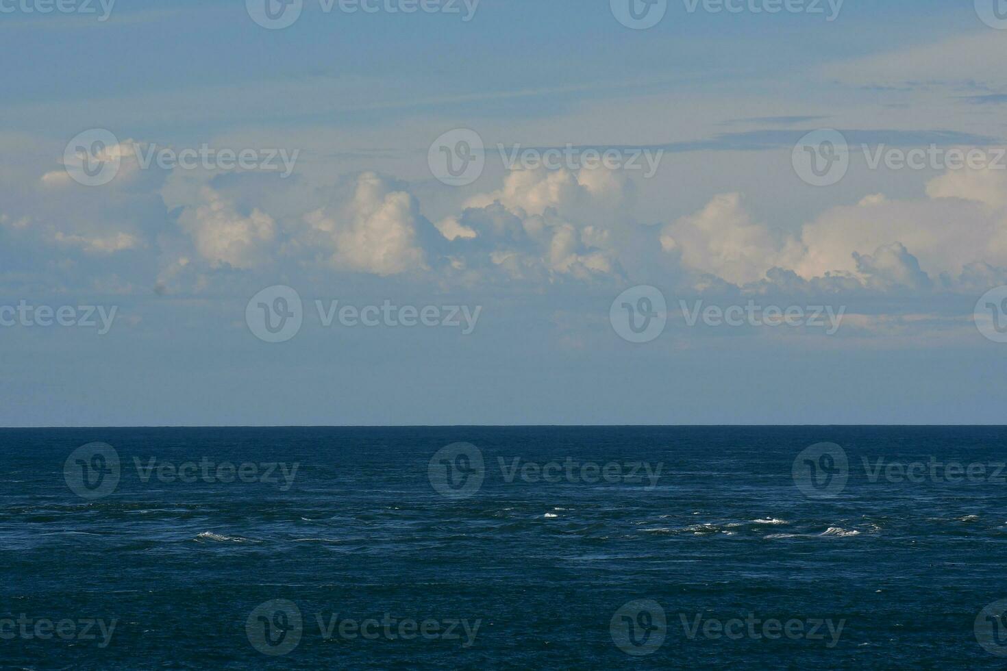 marinier landschap met wolken, Patagonië, Argentinië. foto