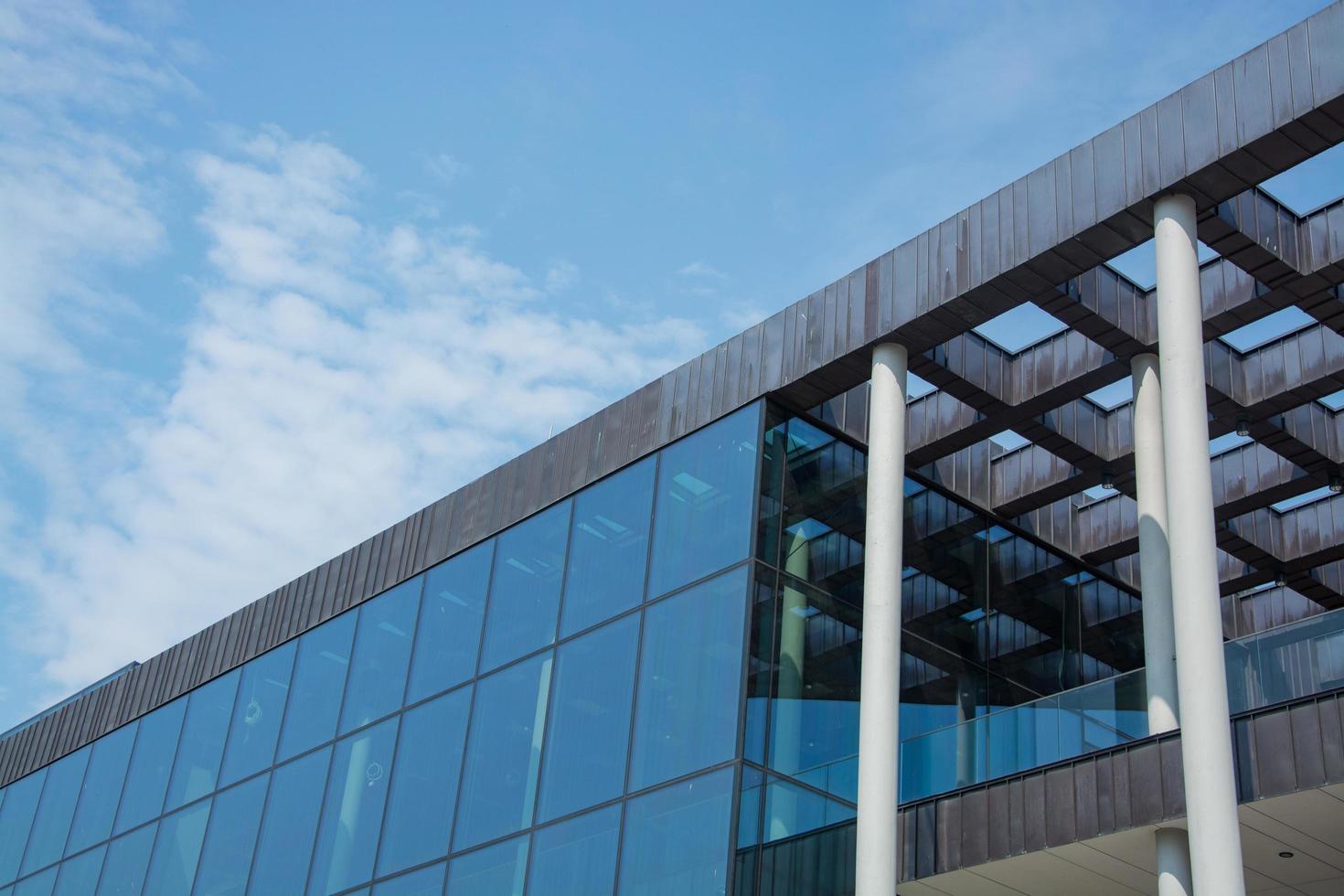 close-up delen van het gebouw in moderne architectuurstijl foto