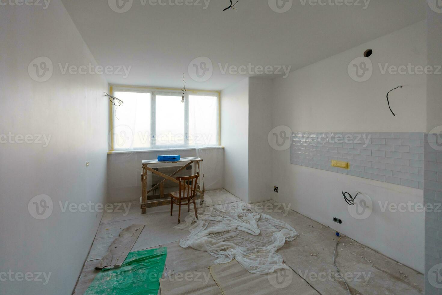 voorbeeld appartement waar renovaties zijn nemen plaats met de verwerken van allemaal oppervlakken foto