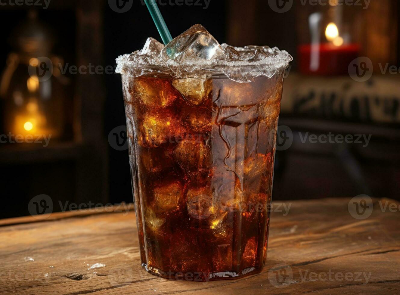 een ijs cola in een glas Aan een zak tafel foto