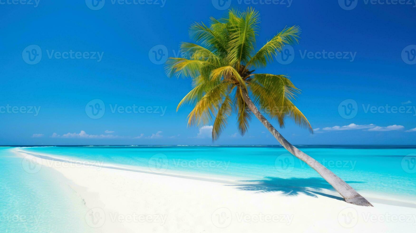 illustratie afbeelding, strand tafereel met kristalhelder turkoois wateren, poederachtig wit zand, palm bladeren, sprankelend golven en blauw zonnig lucht, met kopiëren ruimte, generatief ai illustratie foto