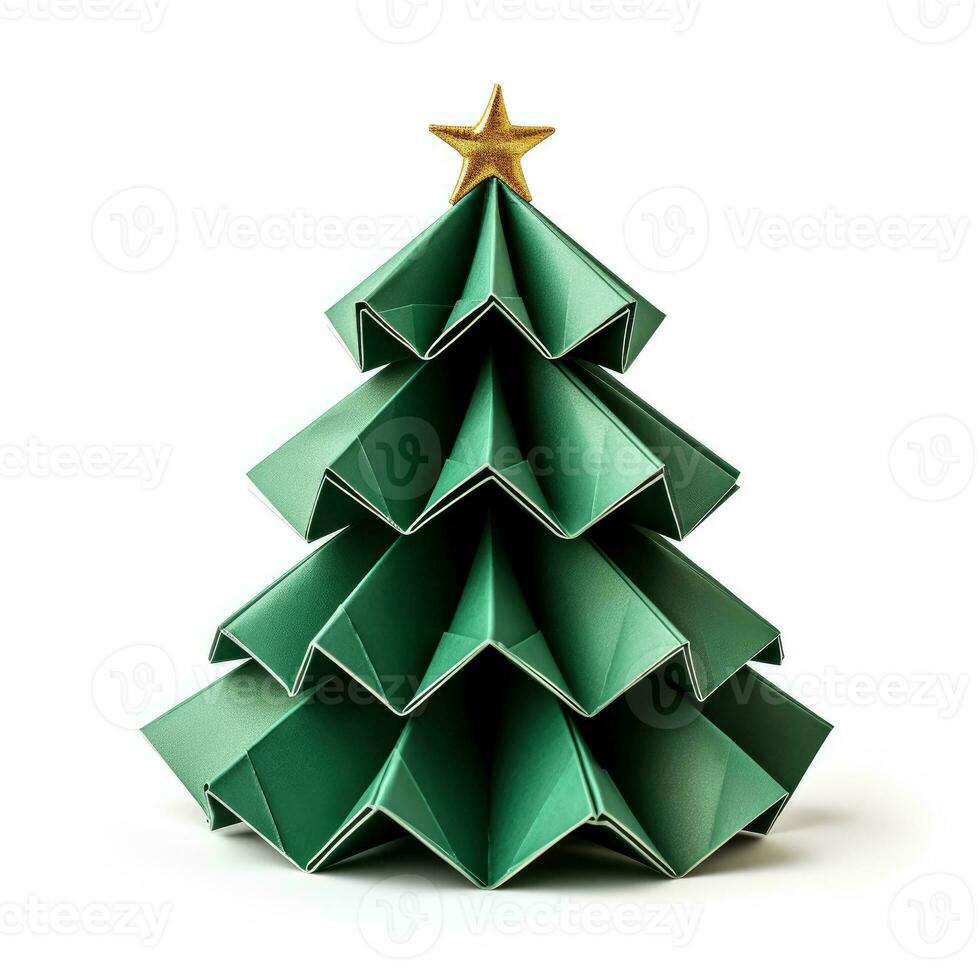 handgemaakt Kerstmis boom origami ornament geïsoleerd Aan wit achtergrond foto