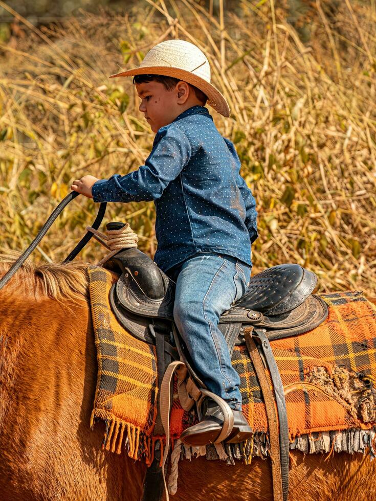 aporie, goias, Brazilië - 05 07 2023 te paard rijden evenement Open naar de openbaar foto