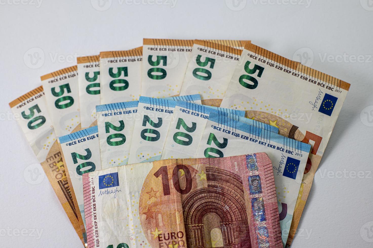 bankbiljetten van 50e 20 en 10 euro waaiervormig foto