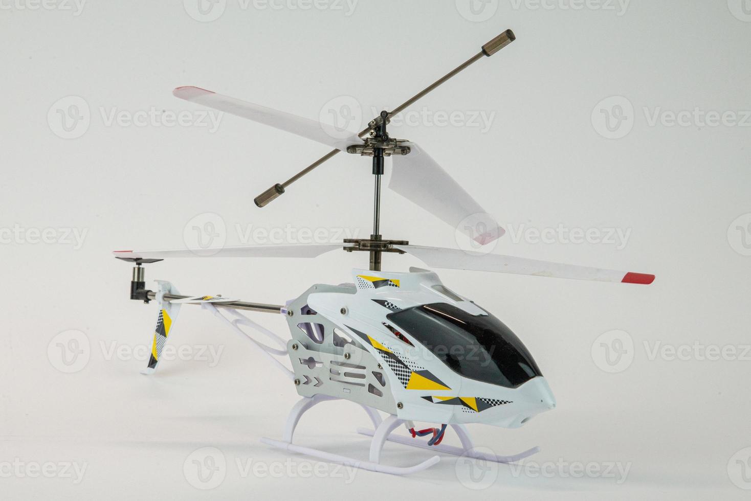 wit elektrisch helikoptermodel foto