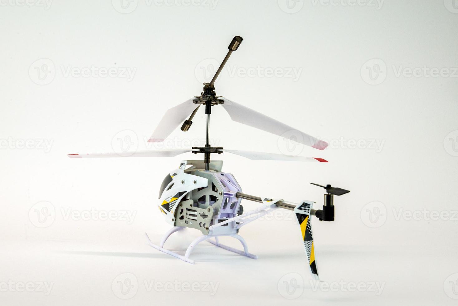 wit elektrisch helikoptermodel foto