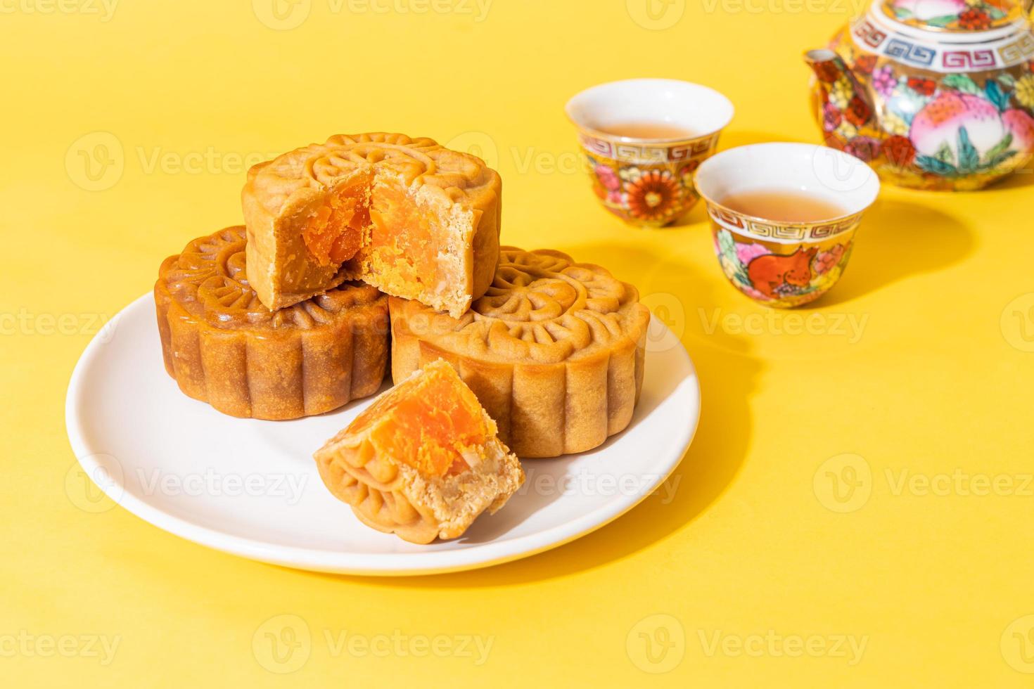 chinese moon cake durian en eigeel smaak foto
