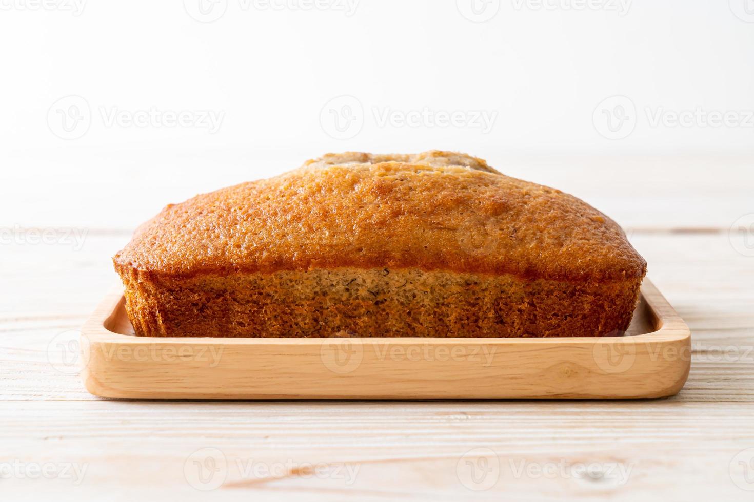 zelfgemaakt bananenbrood gesneden foto