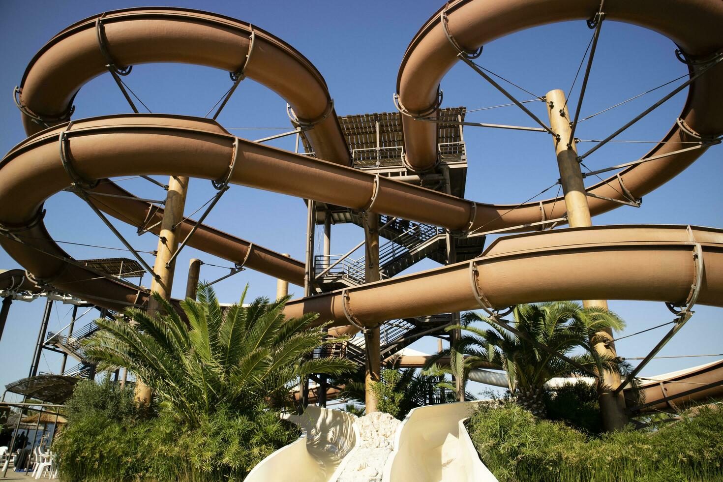 de attractie van de anaconda Bij de water park foto