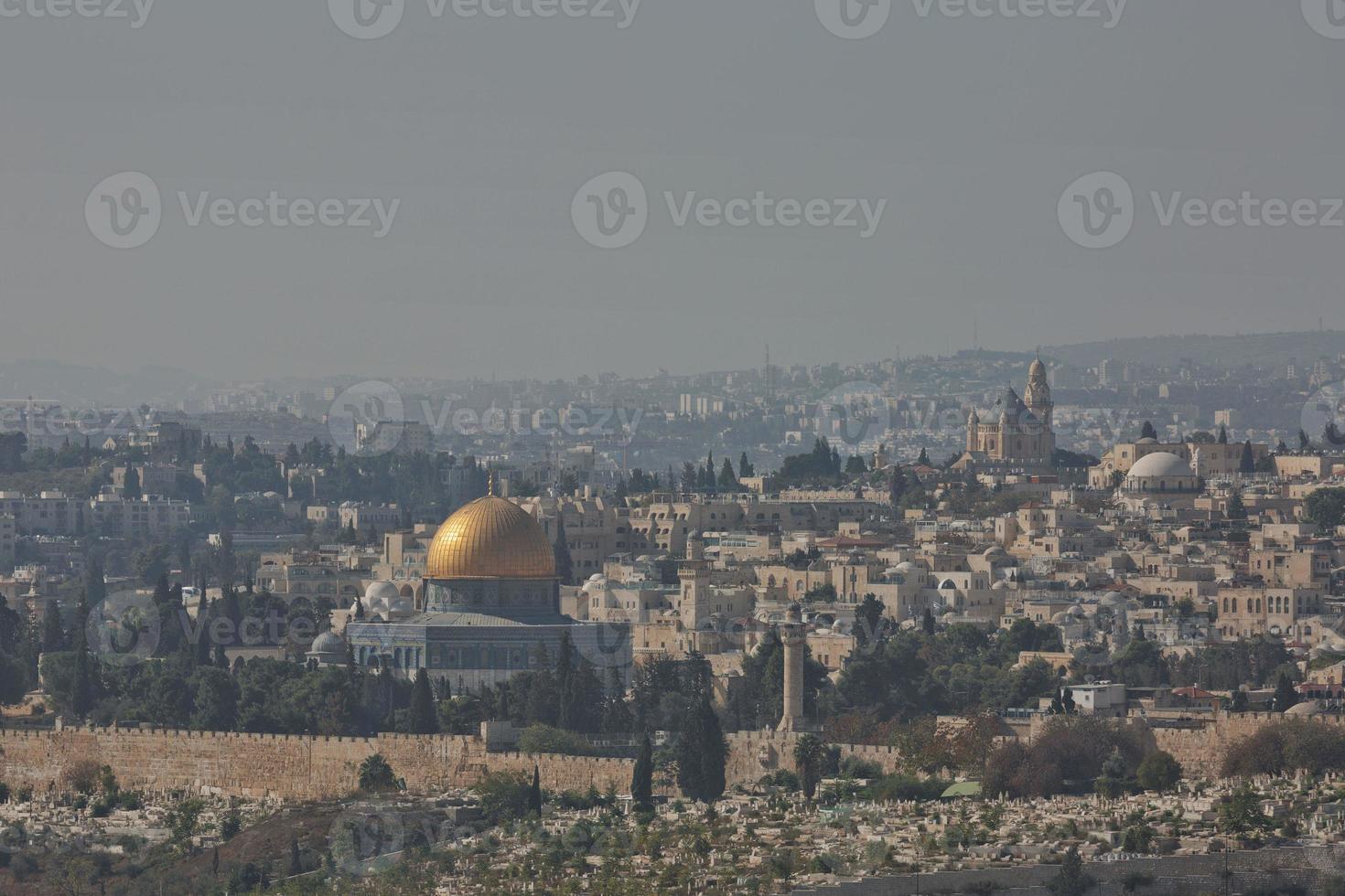 uitzicht op de oude stad van Jeruzalem in Israël foto