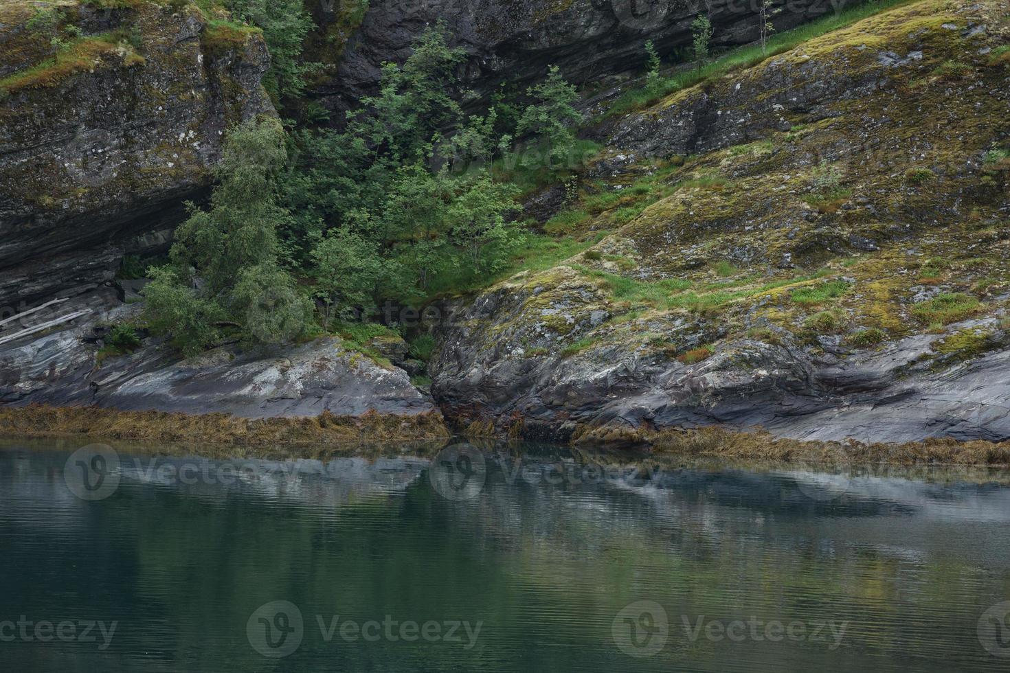 landschap bij geiranger fjord in noorwegen foto