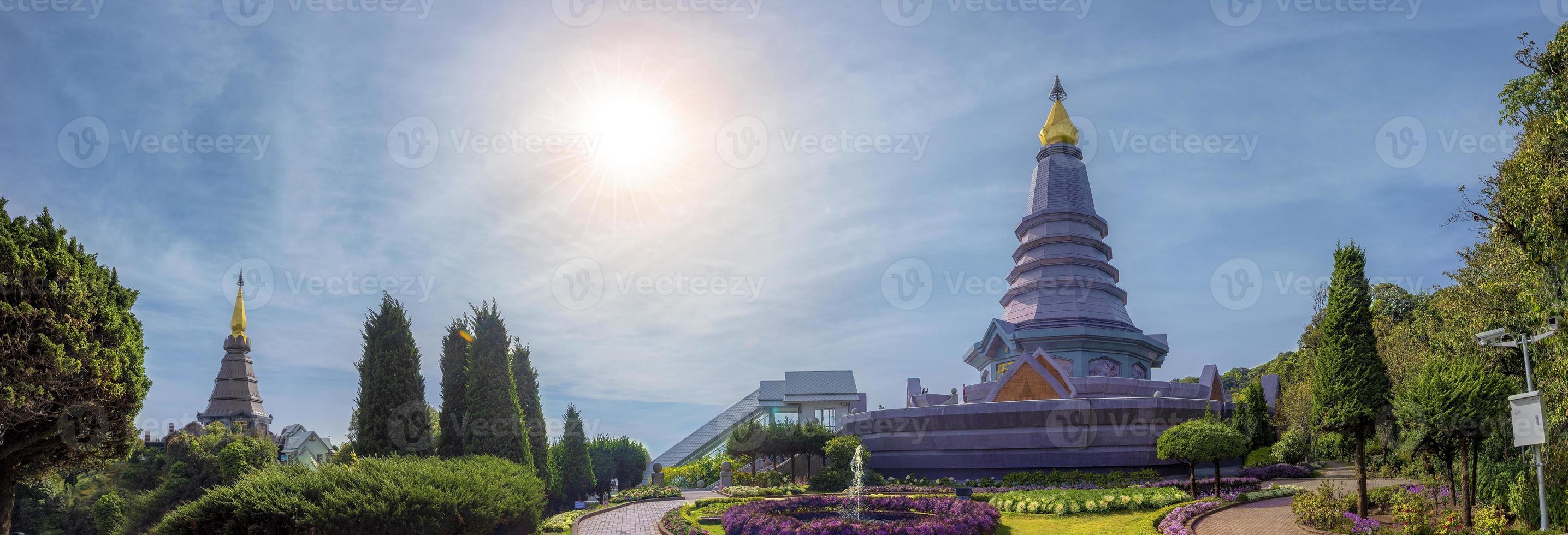 doi inthanon nationaal park phra mahathat naphamethanadon en naphaphon phumomsiri provincie, chiang mai provincie thailand guard foto