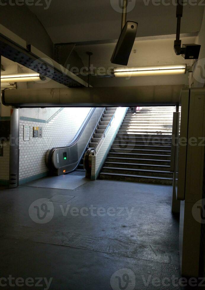 Ingang naar Parijs metro foto