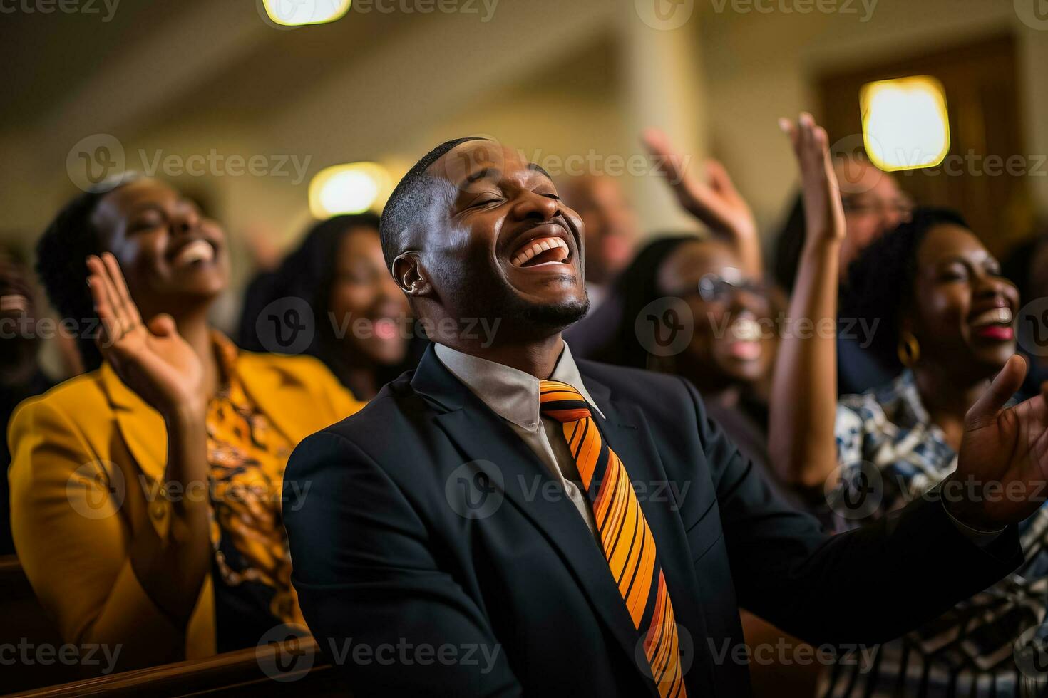 kerk gemeente christen Evangelie zangers verhogen lof foto