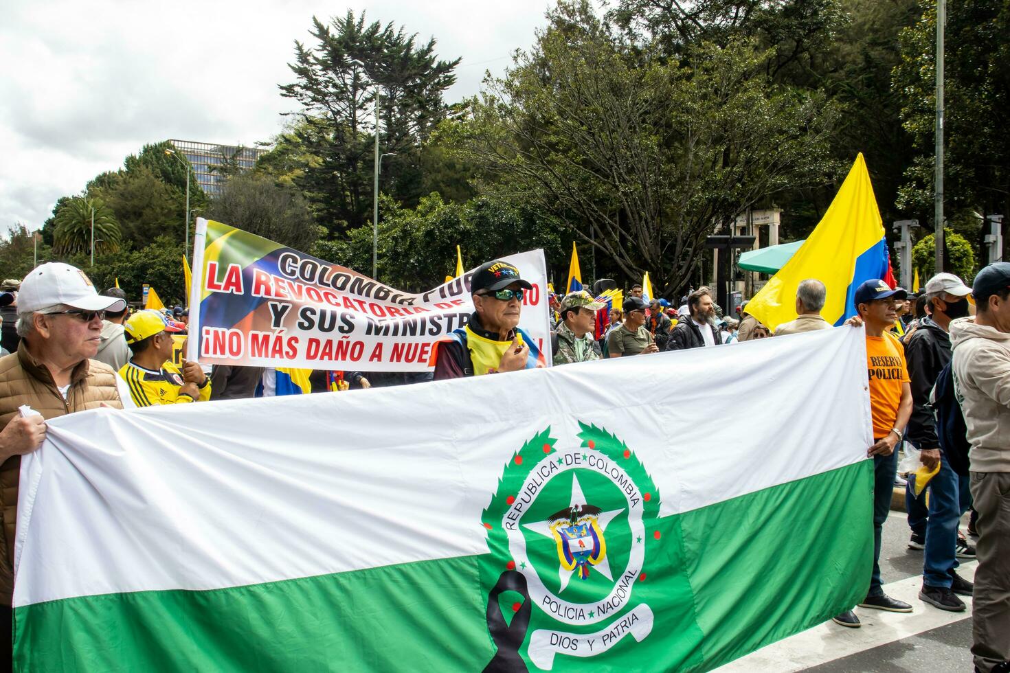 bogotá, Colombia, 16 augustus 2023. maart vragen voor gustav petroleum afzetting. vredig protest maart in Bogota Colombia tegen de regering van gustav petroleum gebeld la marcha de la burgemeester. foto