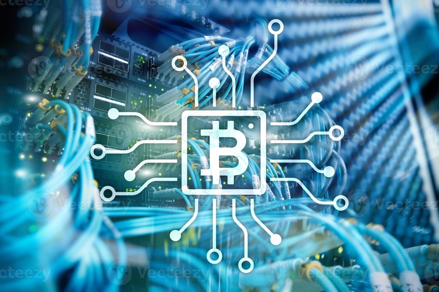 bitcoin, blockchain-concept op de achtergrond van de serverruimte. foto
