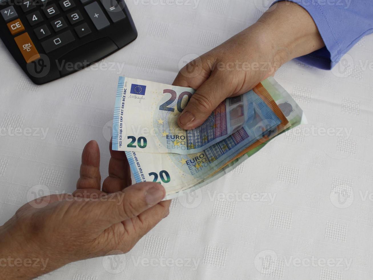 fotografie voor economie en financiële thema's met europees geld foto