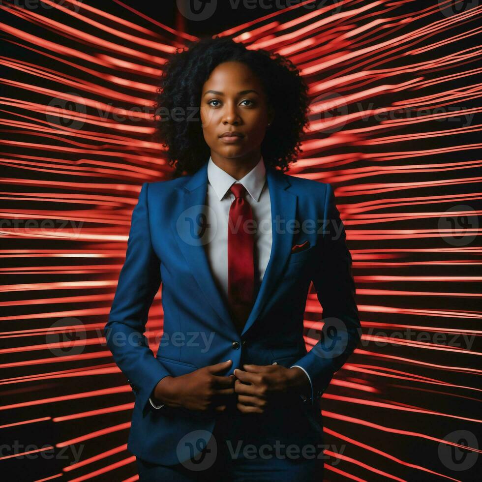 foto van slim Afrikaanse vrouw met bedrijf pak Bij neon gemixt rood en blauw licht sci fi achtergrond, generatief ai
