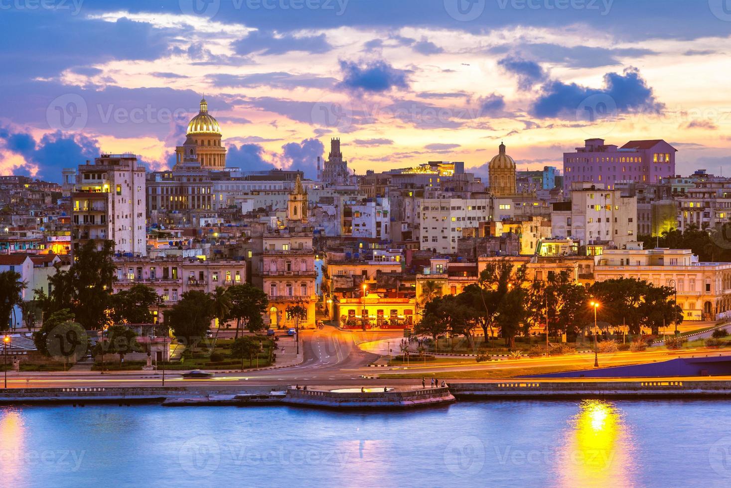 skyline van havana, de hoofdstad van cuba foto