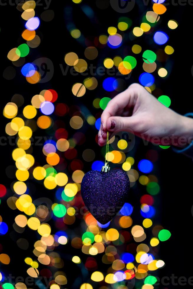 vrouw met kerstversiering foto