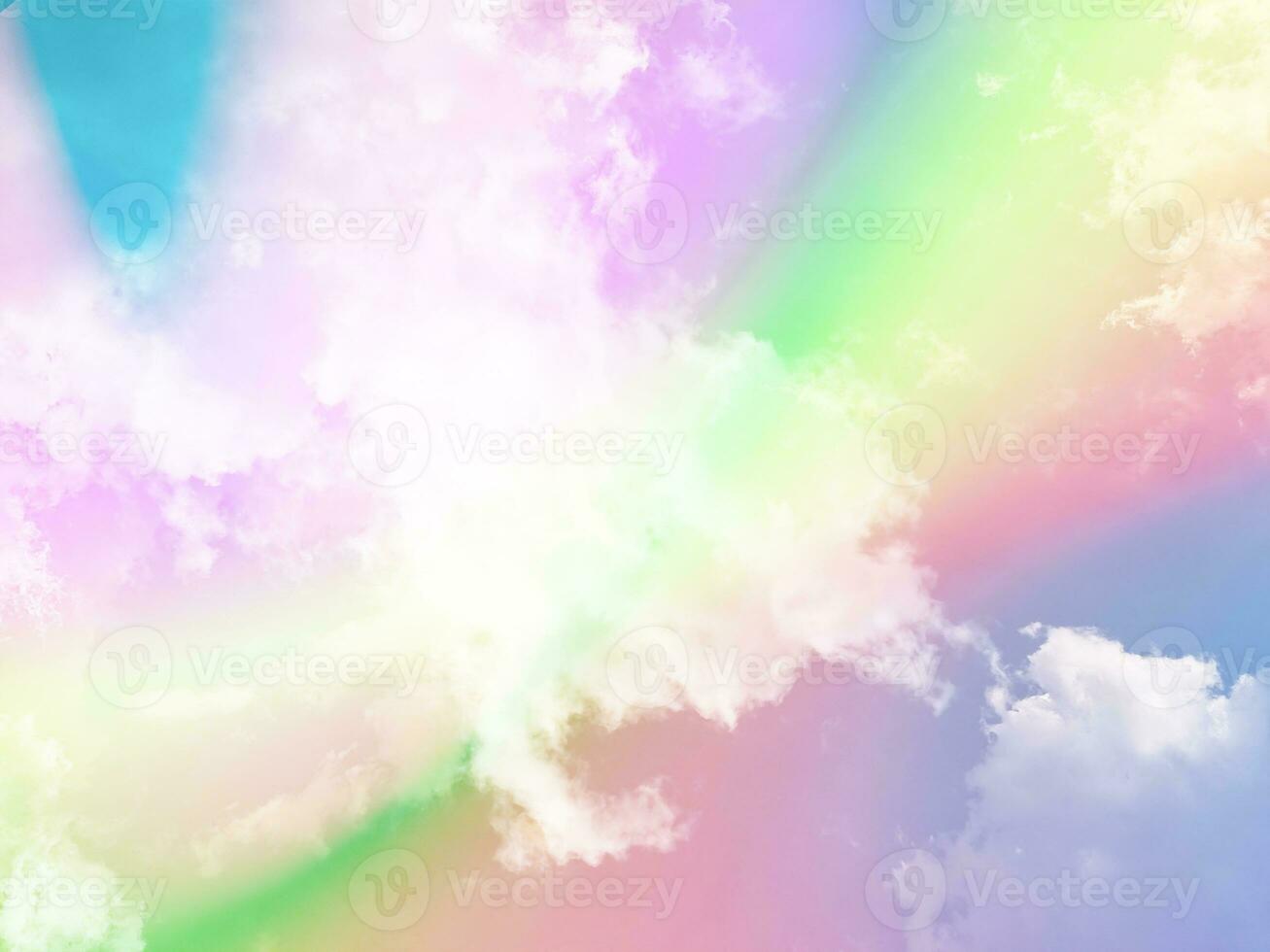 schoonheid abstract zoet pastel zacht groen en Purper met pluizig wolken Aan lucht. multi kleur regenboog afbeelding. fantasie groeit licht foto