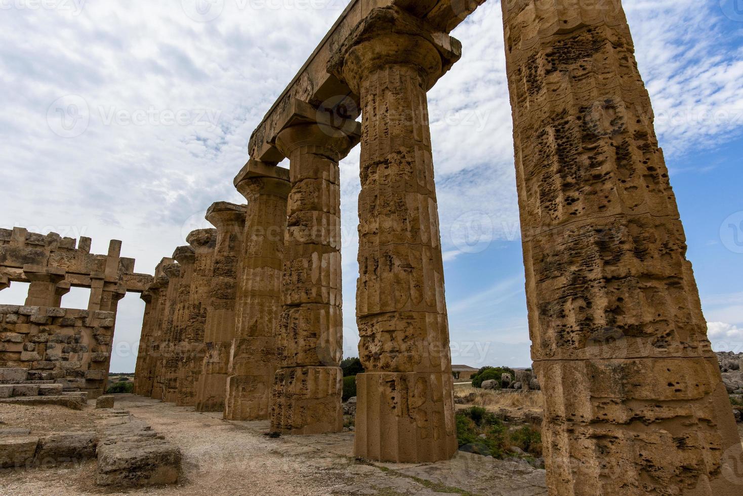 ruïnes in selinunte in sicilië, italië foto