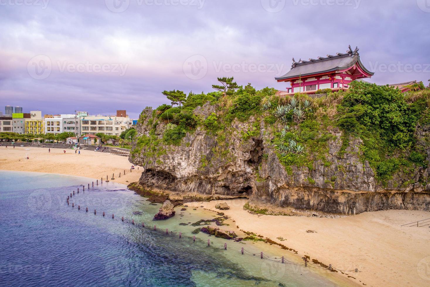 landschap van Naminoue-schrijn in okinawa foto