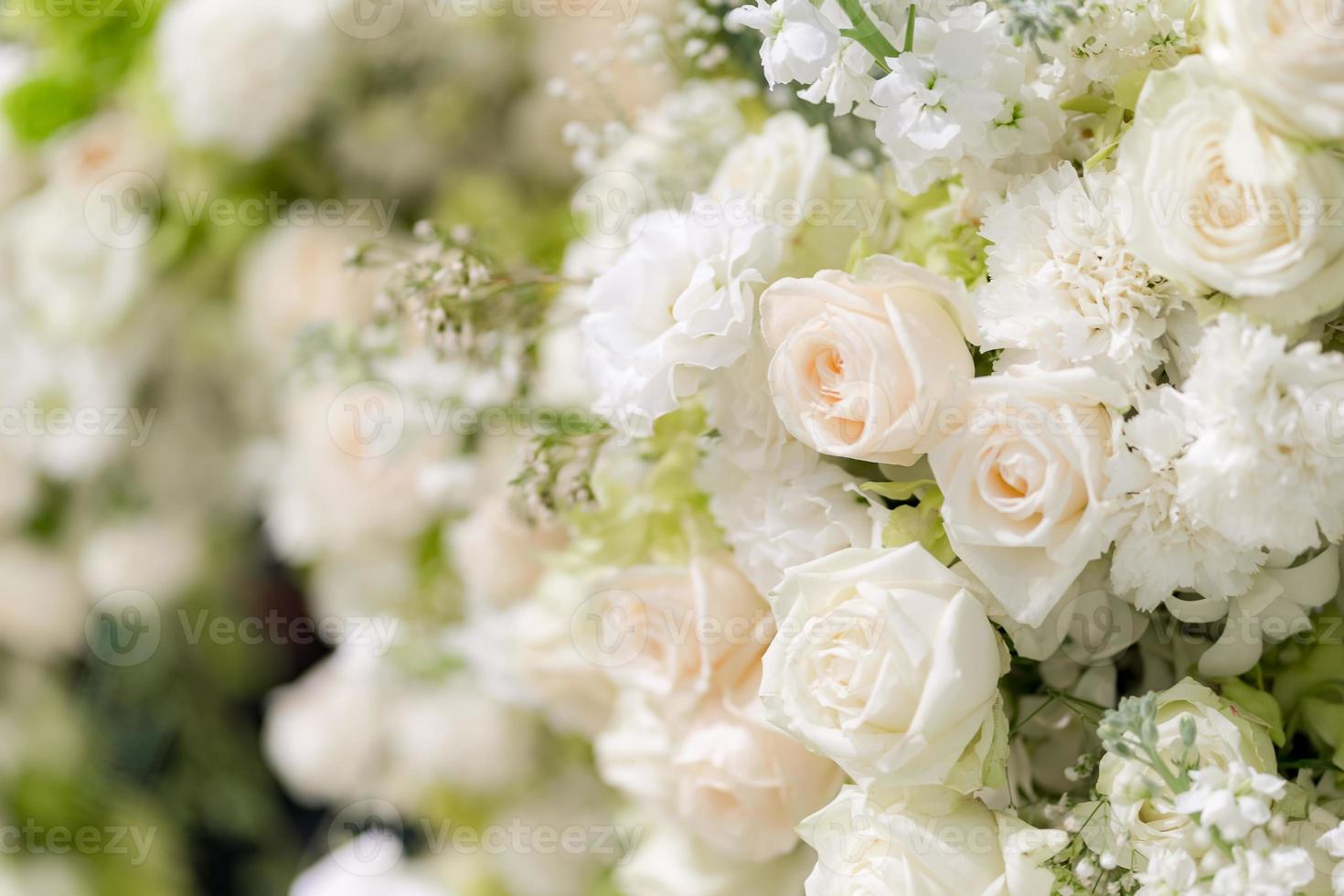 gemengde bruiloft witte rozen bloem, bloemen achtergrond foto