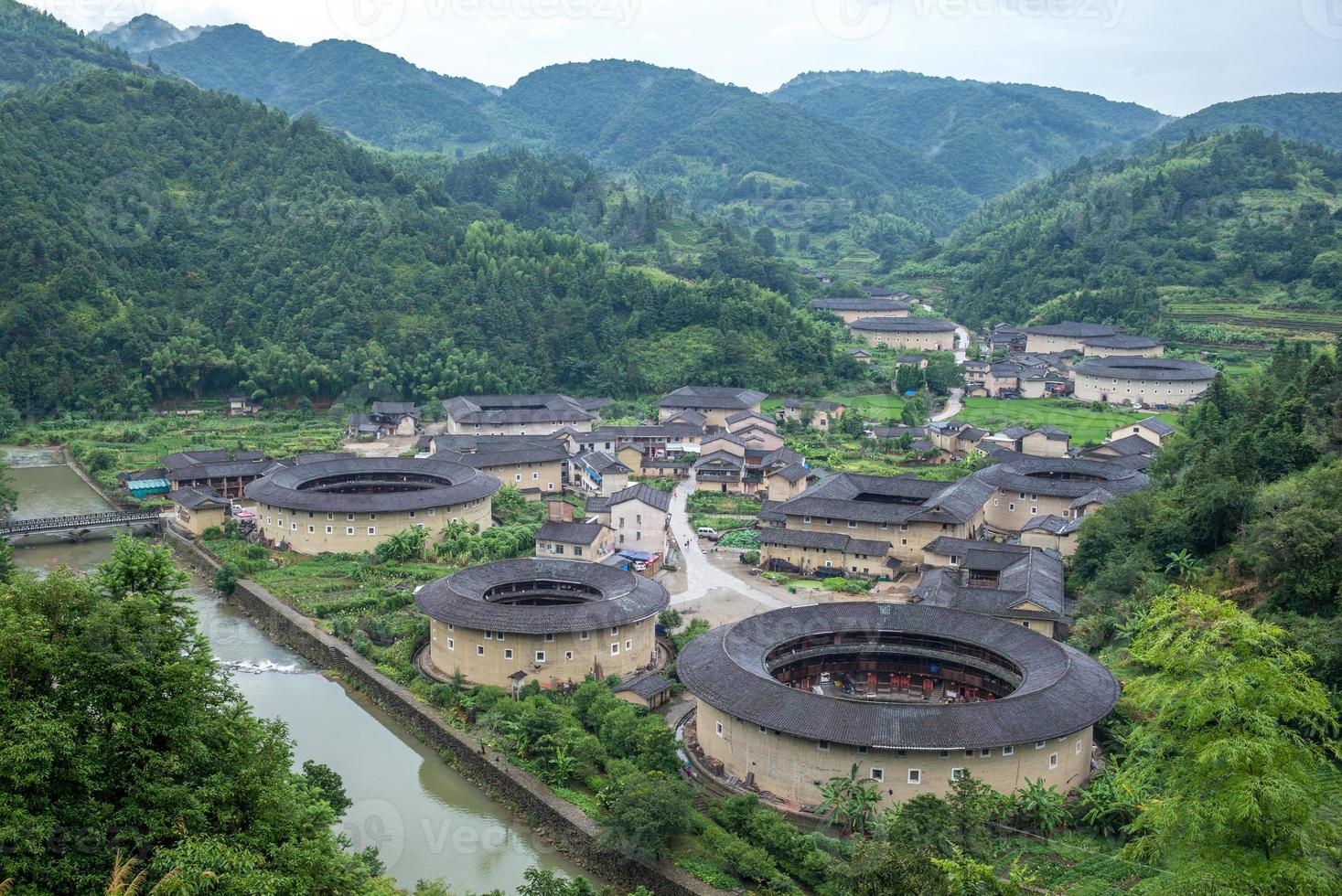 luchtfoto van hekeng tulou cluster in fujian, china foto