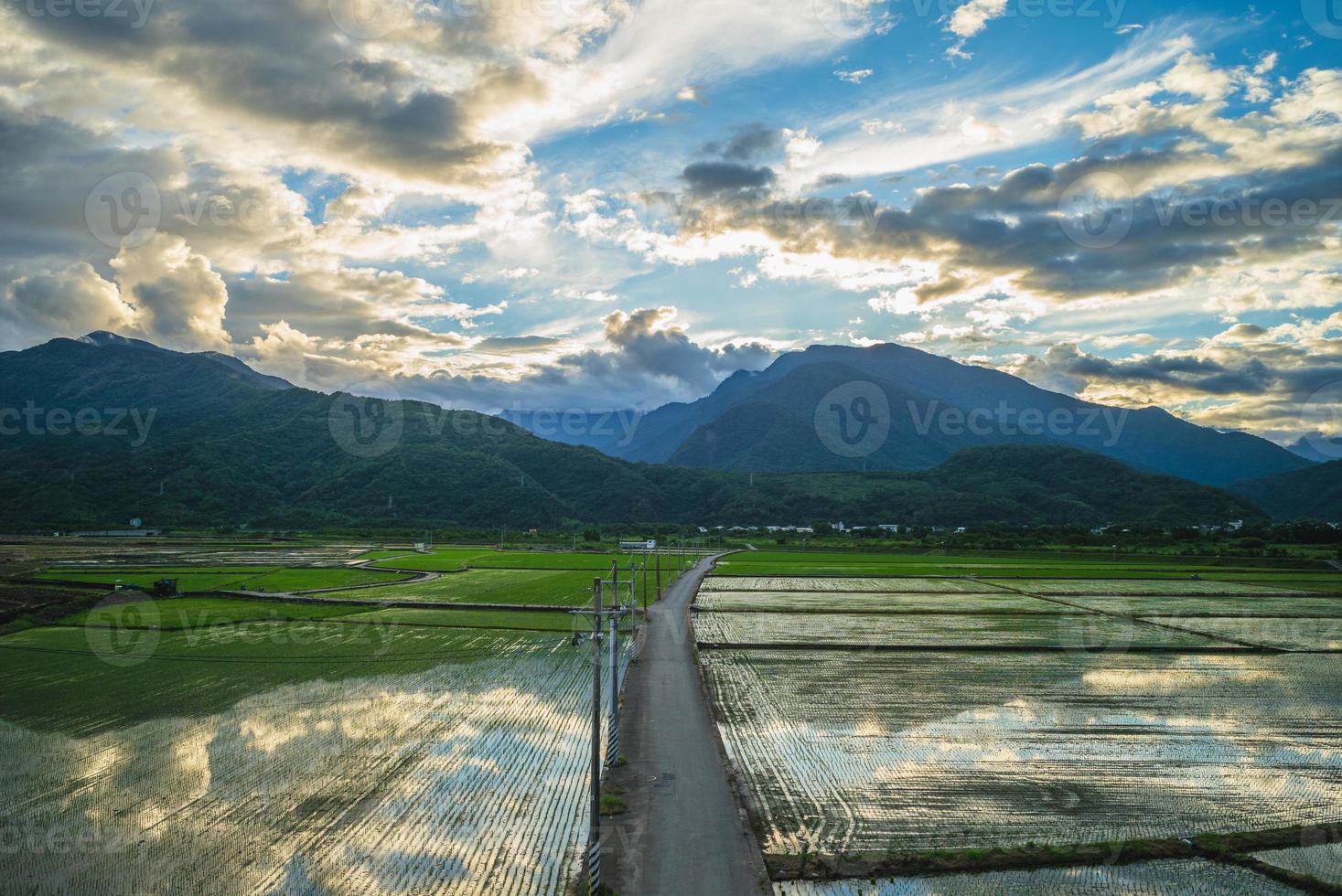 landschap van dongli township in hualien, taiwan foto