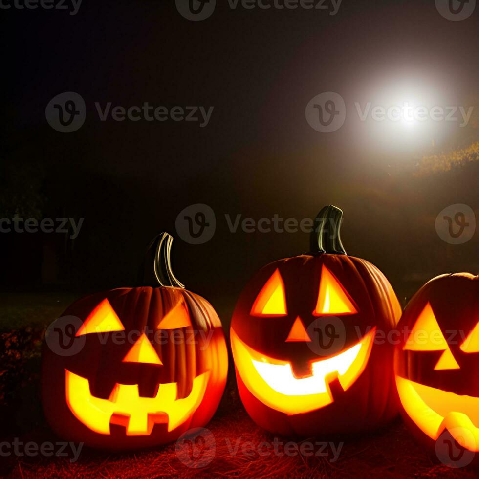 halloween pompoen achtergrond met spookachtig pompoen jack O lantaarn in een donker humeurig Woud foto