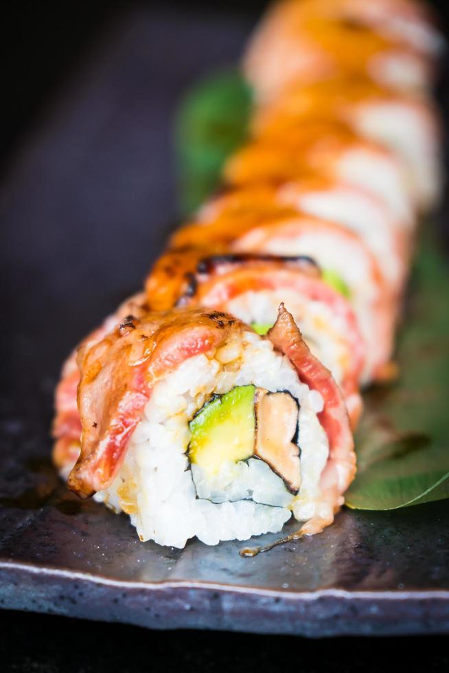 matsusaka en wagyu beef sushi foto