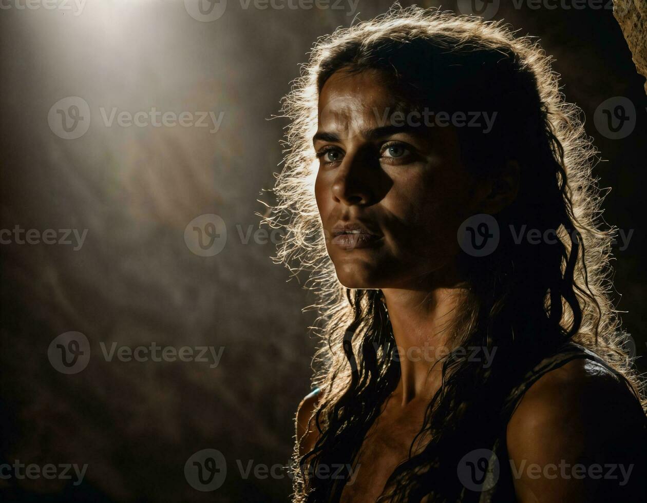 foto van van sterk cavewoman binnen donker grot, generatief ai