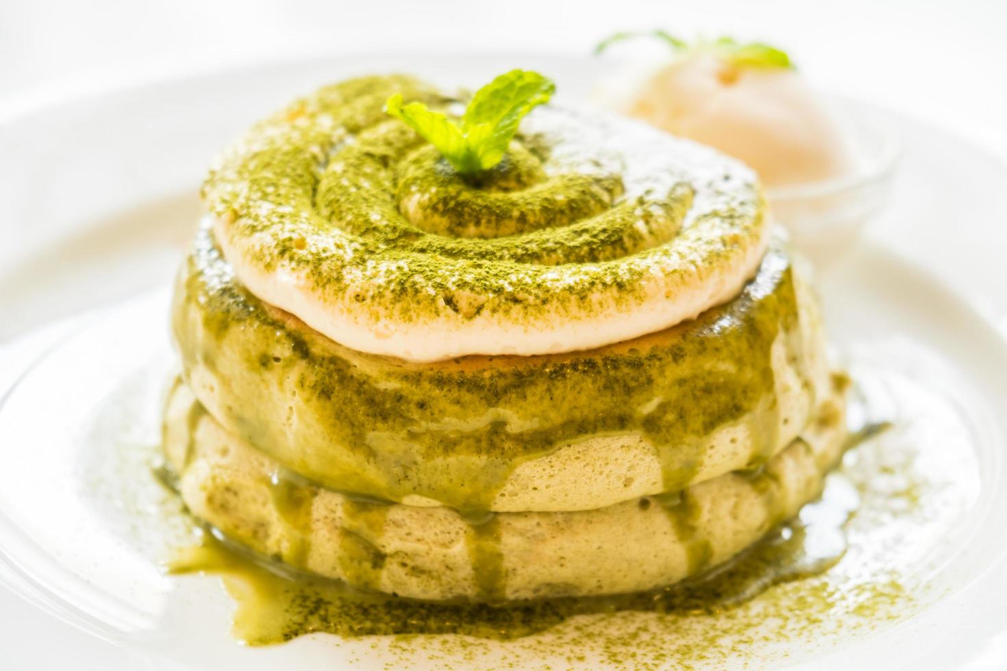 groene thee matcha pannenkoeken foto