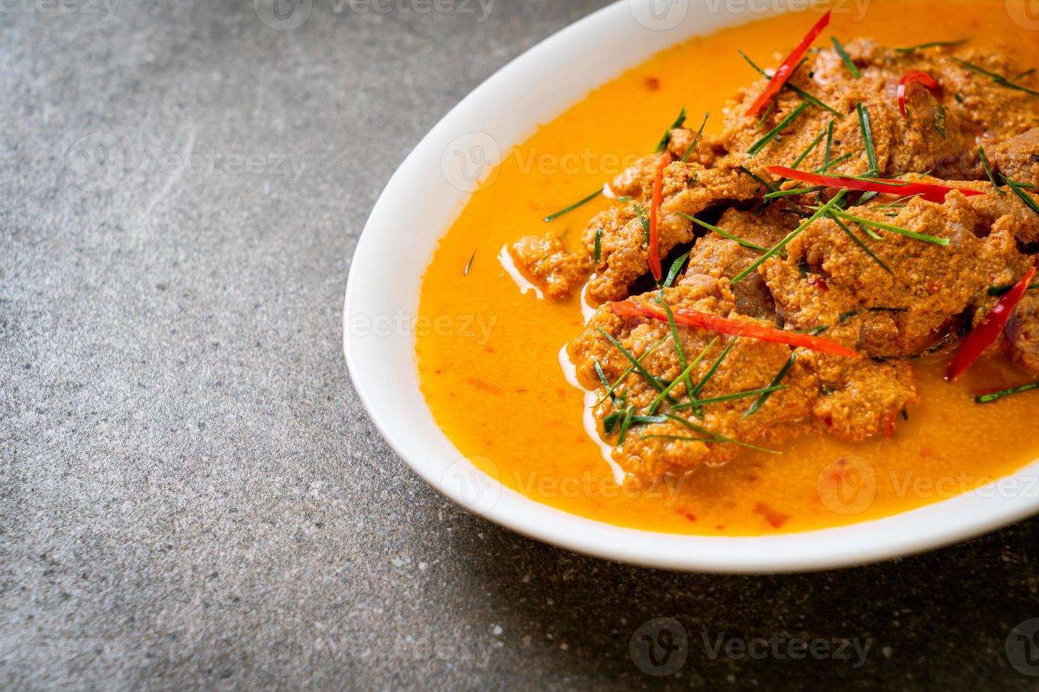 panang curry met varkensvlees foto