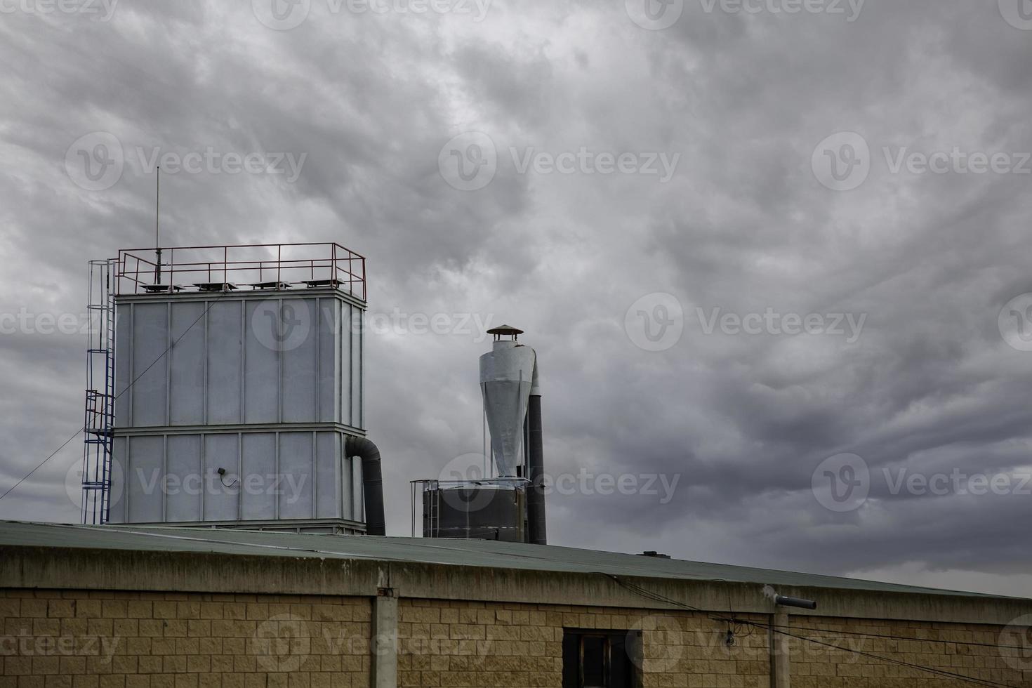 metalen opslagtanks foto