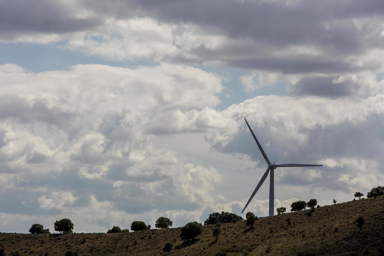 windmolens in de provincie soria, castilla y leon, spanje foto