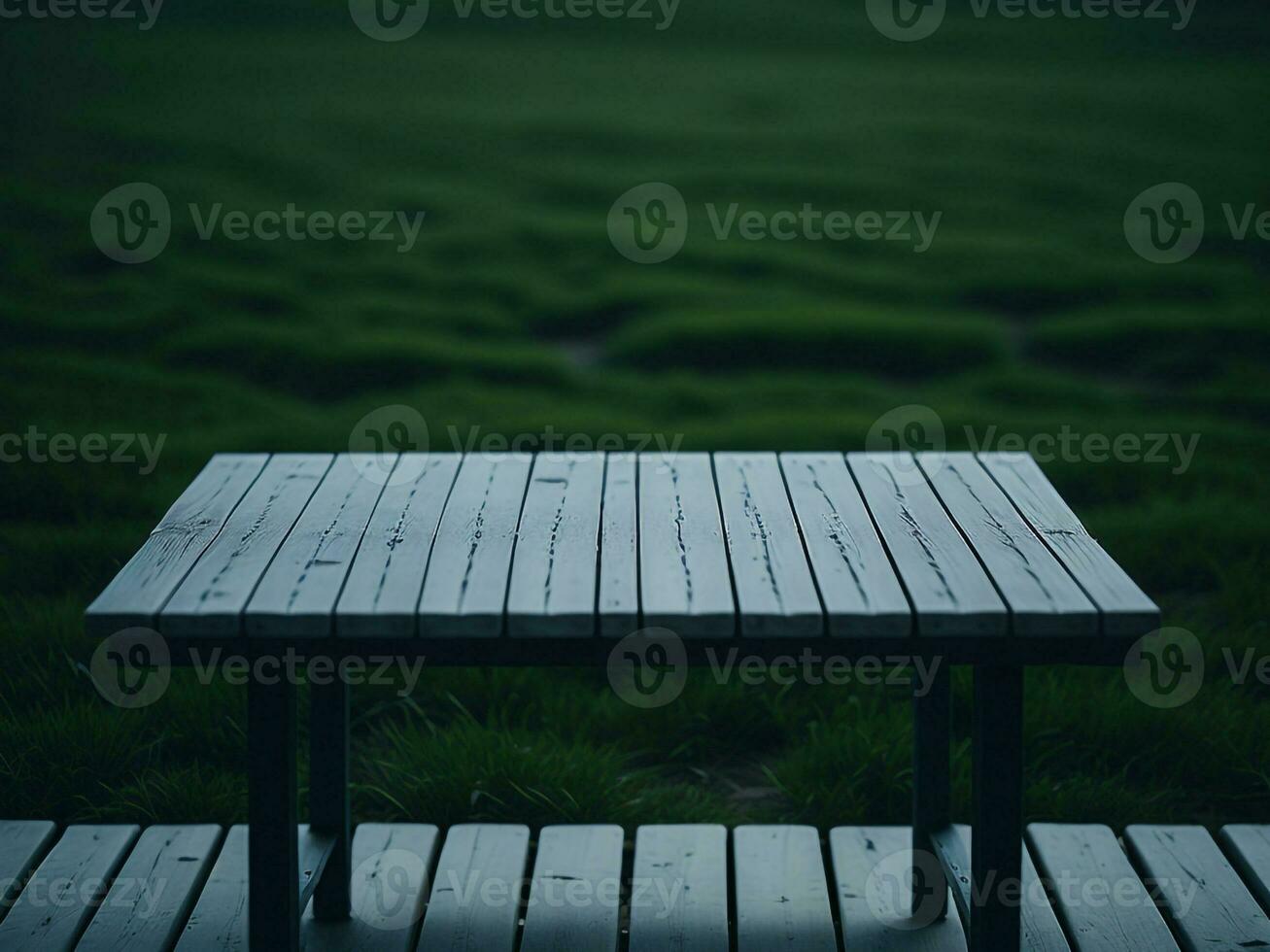 houten tafel en vervagen tropisch groen gras achtergrond, Product Scherm montage. hoog kwaliteit foto 8k fhd ai gegenereerd