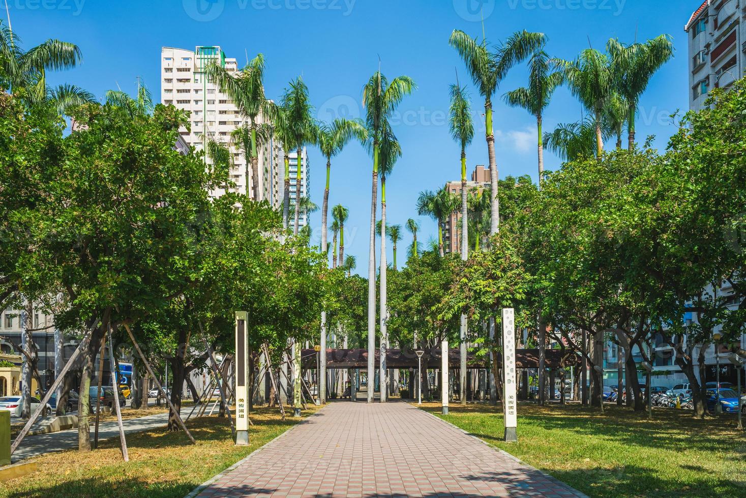 landschap van kunstmuseum parkway in taichung, taiwan foto