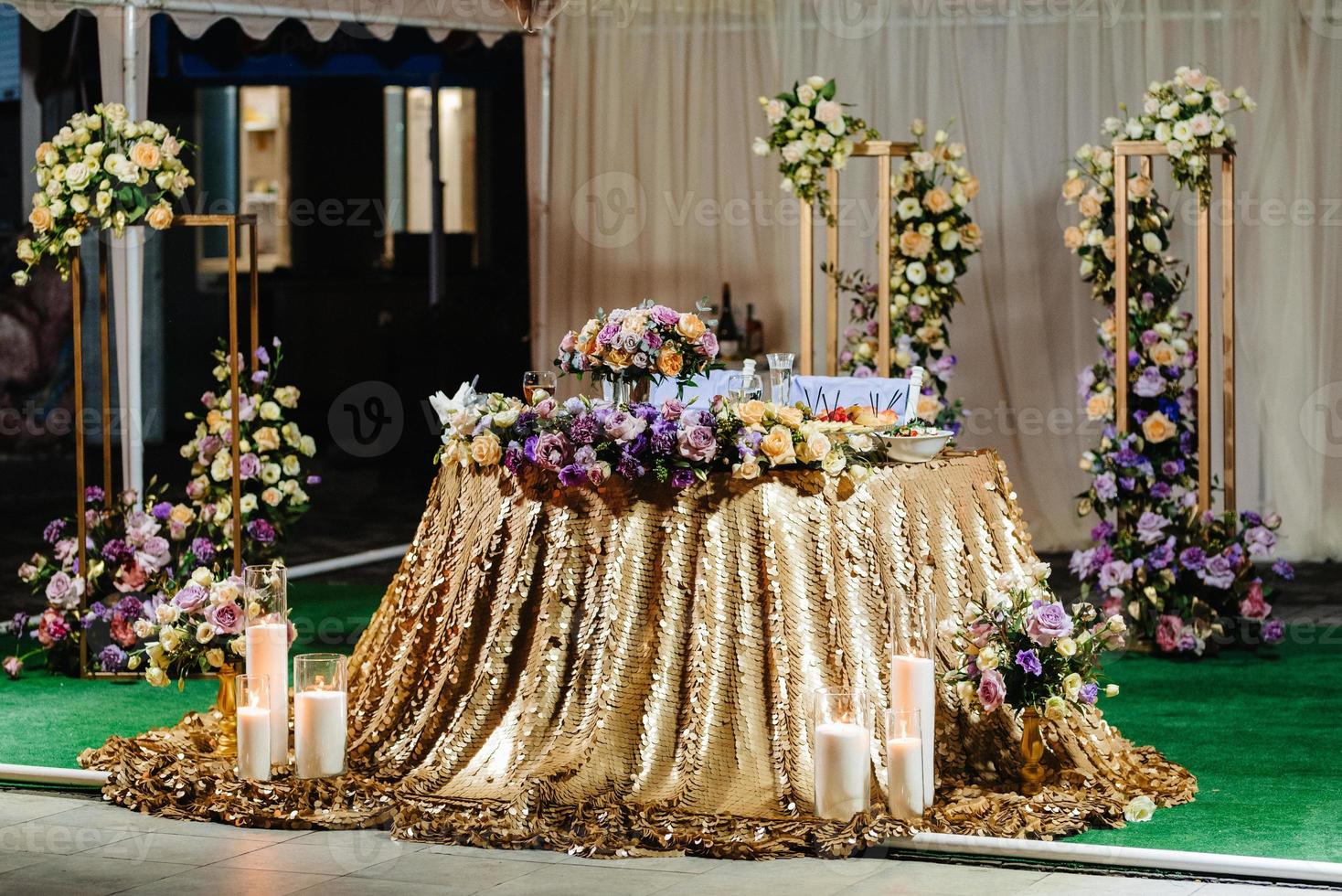 feestzaal voor bruiloften, feestzaaldecoratie; foto