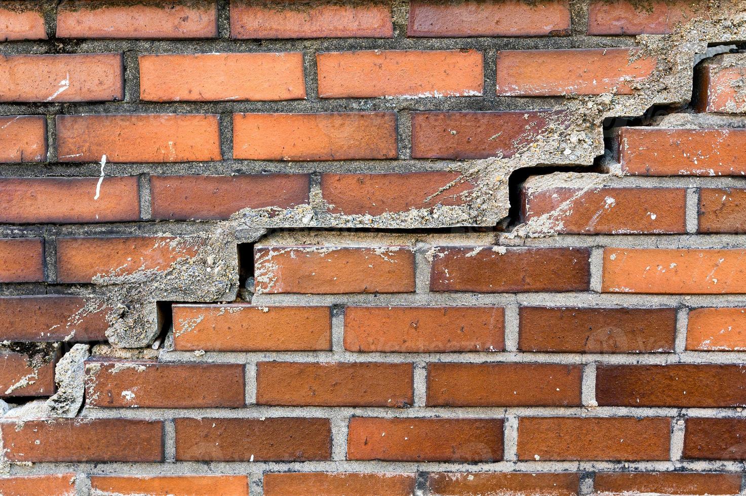 gebarsten bakstenen muur textuur achtergrond foto